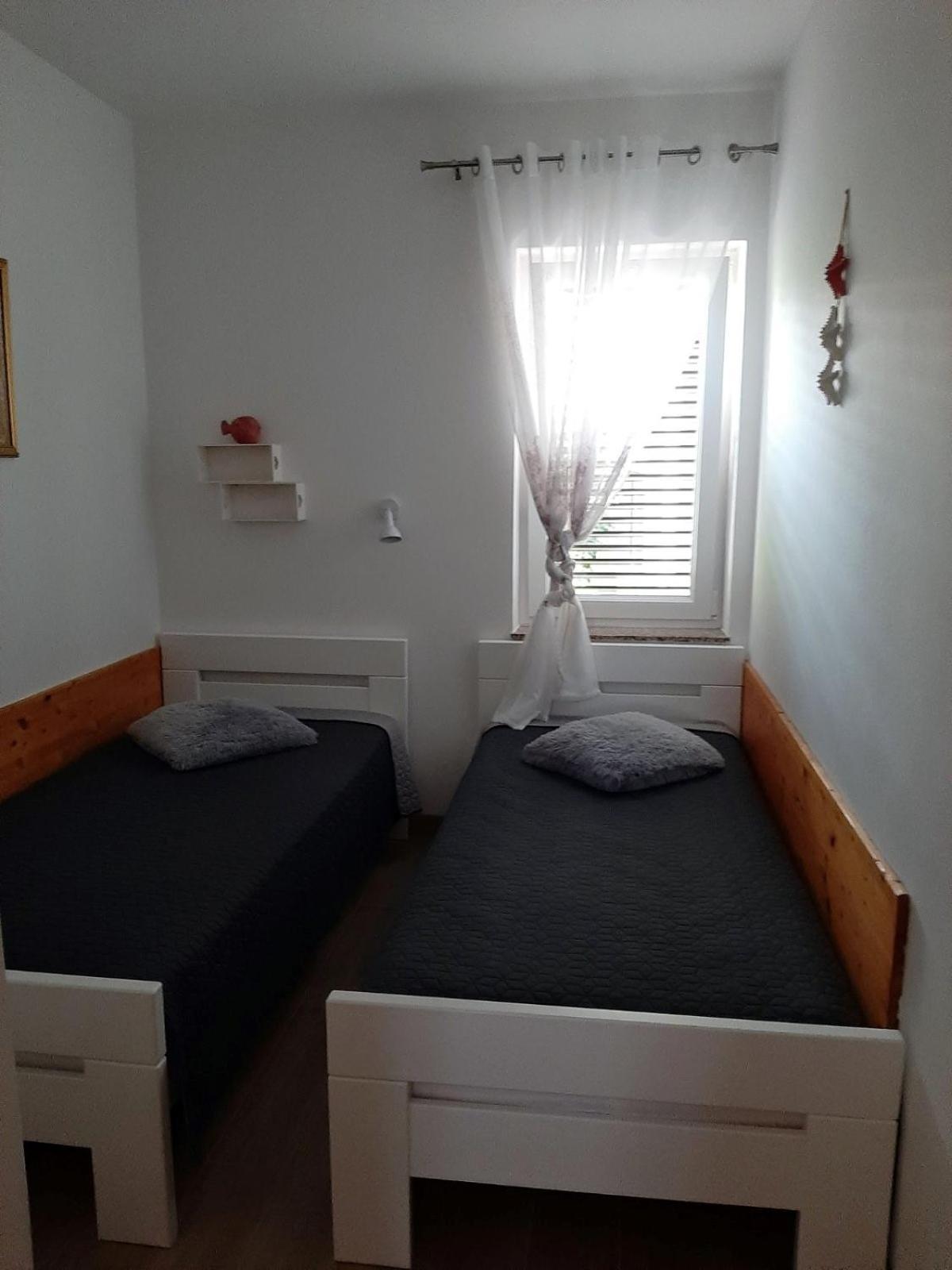 Apartman Mima Lägenhet Porat  Exteriör bild